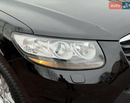 Черный Хендай Санта Фе, объемом двигателя 2.2 л и пробегом 170 тыс. км за 13900 $, фото 15 на Automoto.ua