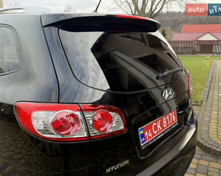 Черный Хендай Санта Фе, объемом двигателя 2.2 л и пробегом 209 тыс. км за 11250 $, фото 51 на Automoto.ua