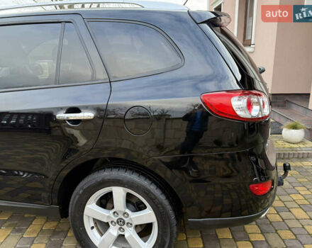 Черный Хендай Санта Фе, объемом двигателя 2.2 л и пробегом 209 тыс. км за 11250 $, фото 50 на Automoto.ua