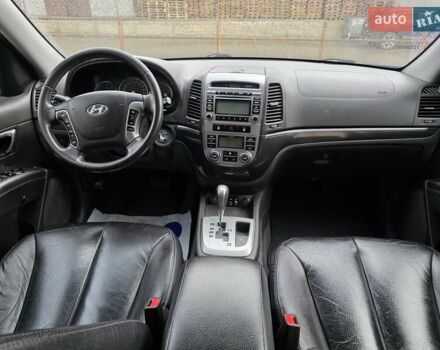 Черный Хендай Санта Фе, объемом двигателя 2.2 л и пробегом 232 тыс. км за 15099 $, фото 35 на Automoto.ua