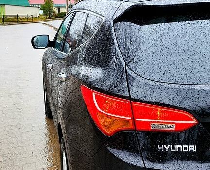 Хендай Санта Фе 2012 в Городок на Automoto.ua Черный Хендай Санта Фе, объемом двигателя 2.2 л и пробегом 165 тыс. км за 18000 $, фото 2 на Automoto.ua