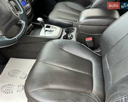 Черный Хендай Санта Фе, объемом двигателя 2.2 л и пробегом 190 тыс. км за 14300 $, фото 68 на Automoto.ua