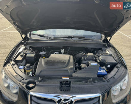 Чорний Хендай Санта Фе, об'ємом двигуна 2.2 л та пробігом 207 тис. км за 13800 $, фото 38 на Automoto.ua