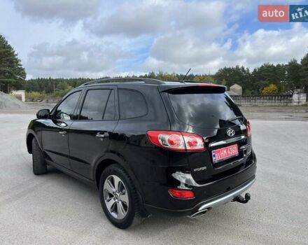 Черный Хендай Санта Фе, объемом двигателя 2.2 л и пробегом 190 тыс. км за 14300 $, фото 6 на Automoto.ua