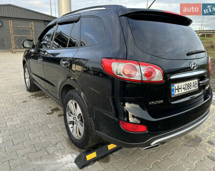 Черный Хендай Санта Фе, объемом двигателя 2.2 л и пробегом 320 тыс. км за 14500 $, фото 5 на Automoto.ua