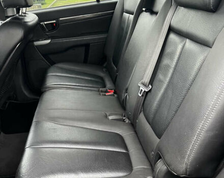 Черный Хендай Санта Фе, объемом двигателя 2.2 л и пробегом 220 тыс. км за 12000 $, фото 47 на Automoto.ua