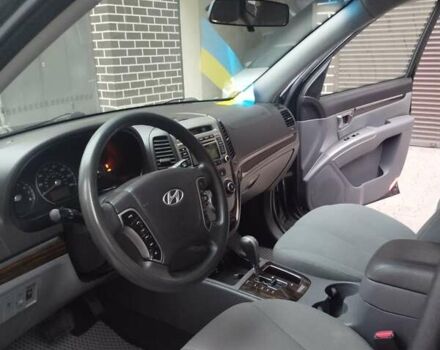 Черный Хендай Санта Фе, объемом двигателя 2.36 л и пробегом 264 тыс. км за 10200 $, фото 11 на Automoto.ua