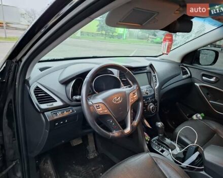 Черный Хендай Санта Фе, объемом двигателя 2.2 л и пробегом 204 тыс. км за 16600 $, фото 16 на Automoto.ua