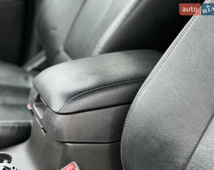 Черный Хендай Санта Фе, объемом двигателя 2.2 л и пробегом 220 тыс. км за 12000 $, фото 41 на Automoto.ua