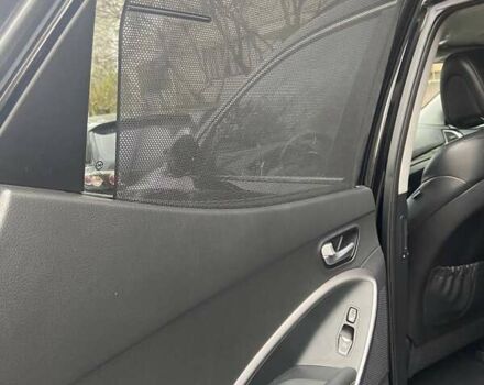 Черный Хендай Санта Фе, объемом двигателя 2.2 л и пробегом 169 тыс. км за 17200 $, фото 17 на Automoto.ua