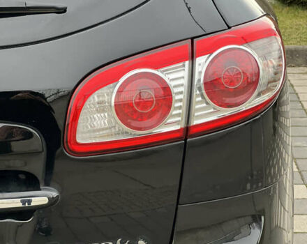 Черный Хендай Санта Фе, объемом двигателя 2.2 л и пробегом 220 тыс. км за 12000 $, фото 25 на Automoto.ua