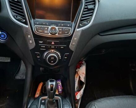 Черный Хендай Санта Фе, объемом двигателя 2.2 л и пробегом 204 тыс. км за 16600 $, фото 12 на Automoto.ua