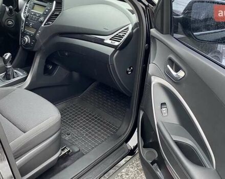 Черный Хендай Санта Фе, объемом двигателя 2.2 л и пробегом 109 тыс. км за 18500 $, фото 15 на Automoto.ua