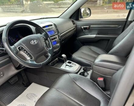 Черный Хендай Санта Фе, объемом двигателя 2.2 л и пробегом 190 тыс. км за 14300 $, фото 65 на Automoto.ua