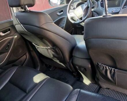 Хендай Санта Фе 2012 в Коростене на Automoto.ua Черный Хендай Санта Фе, объемом двигателя 2.2 л и пробегом 149 тыс. км за 17900 $, фото 9 на Automoto.ua