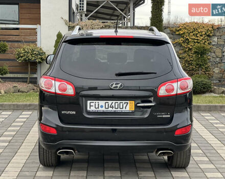 Черный Хендай Санта Фе, объемом двигателя 2.2 л и пробегом 220 тыс. км за 12000 $, фото 23 на Automoto.ua