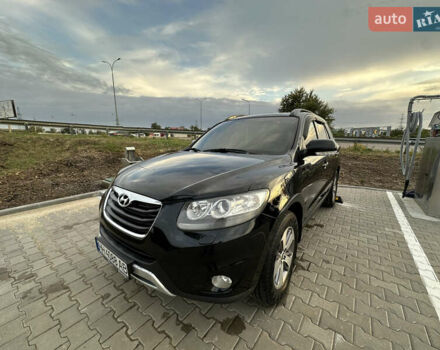 Черный Хендай Санта Фе, объемом двигателя 2.2 л и пробегом 320 тыс. км за 14500 $, фото 1 на Automoto.ua