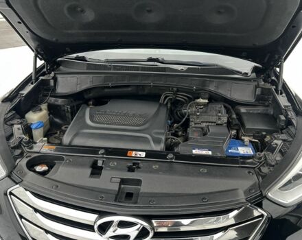 Черный Хендай Санта Фе, объемом двигателя 2.2 л и пробегом 154 тыс. км за 18600 $, фото 6 на Automoto.ua