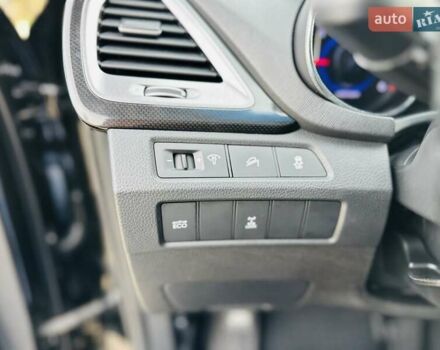 Черный Хендай Санта Фе, объемом двигателя 2.2 л и пробегом 137 тыс. км за 17800 $, фото 57 на Automoto.ua