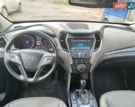Черный Хендай Санта Фе, объемом двигателя 2.36 л и пробегом 170 тыс. км за 14200 $, фото 5 на Automoto.ua