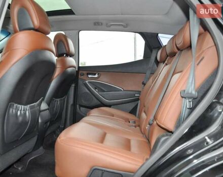 Черный Хендай Санта Фе, объемом двигателя 2.36 л и пробегом 181 тыс. км за 13300 $, фото 5 на Automoto.ua