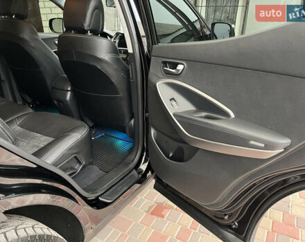 Черный Хендай Санта Фе, объемом двигателя 2.36 л и пробегом 166 тыс. км за 15000 $, фото 13 на Automoto.ua