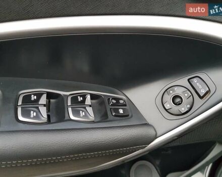 Черный Хендай Санта Фе, объемом двигателя 2.2 л и пробегом 157 тыс. км за 15900 $, фото 20 на Automoto.ua