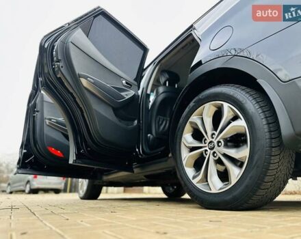 Черный Хендай Санта Фе, объемом двигателя 2.2 л и пробегом 137 тыс. км за 17800 $, фото 30 на Automoto.ua