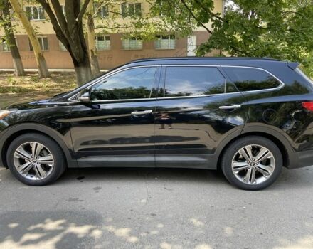 Черный Хендай Санта Фе, объемом двигателя 3.3 л и пробегом 240 тыс. км за 12800 $, фото 4 на Automoto.ua