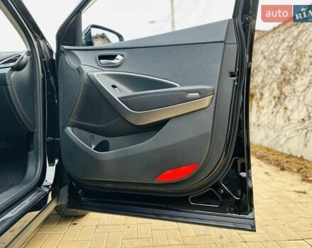 Черный Хендай Санта Фе, объемом двигателя 2.2 л и пробегом 137 тыс. км за 17800 $, фото 80 на Automoto.ua