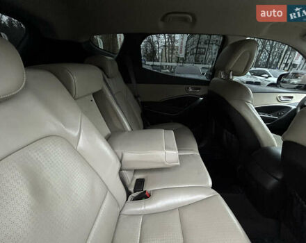 Черный Хендай Санта Фе, объемом двигателя 2.2 л и пробегом 190 тыс. км за 14900 $, фото 29 на Automoto.ua