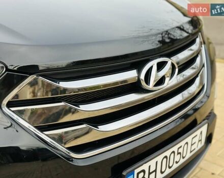 Черный Хендай Санта Фе, объемом двигателя 2.2 л и пробегом 137 тыс. км за 17800 $, фото 3 на Automoto.ua