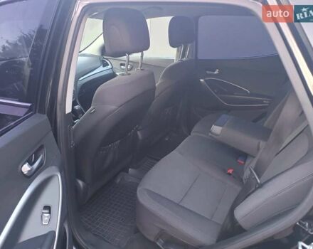 Черный Хендай Санта Фе, объемом двигателя 2.36 л и пробегом 223 тыс. км за 14800 $, фото 9 на Automoto.ua