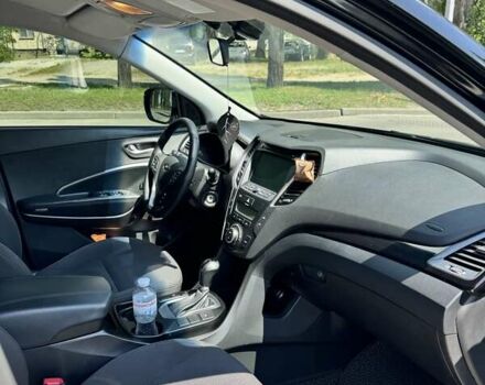 Чорний Хендай Санта Фе, об'ємом двигуна 2.2 л та пробігом 185 тис. км за 17500 $, фото 19 на Automoto.ua