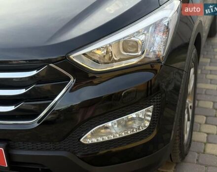 Чорний Хендай Санта Фе, об'ємом двигуна 2.2 л та пробігом 230 тис. км за 16750 $, фото 3 на Automoto.ua