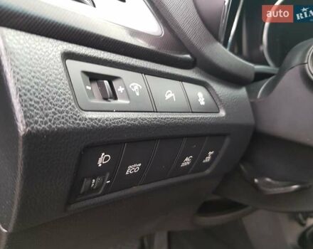 Черный Хендай Санта Фе, объемом двигателя 2.2 л и пробегом 157 тыс. км за 15900 $, фото 21 на Automoto.ua