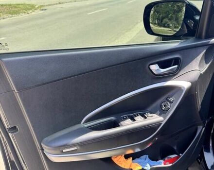 Чорний Хендай Санта Фе, об'ємом двигуна 2.2 л та пробігом 185 тис. км за 17500 $, фото 33 на Automoto.ua