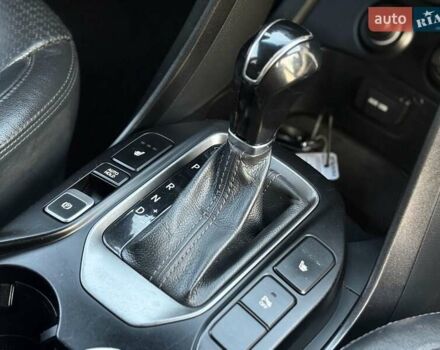 Чорний Хендай Санта Фе, об'ємом двигуна 2.2 л та пробігом 230 тис. км за 16750 $, фото 15 на Automoto.ua