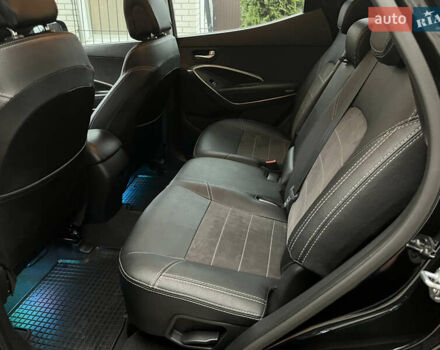 Черный Хендай Санта Фе, объемом двигателя 2.36 л и пробегом 166 тыс. км за 15000 $, фото 10 на Automoto.ua