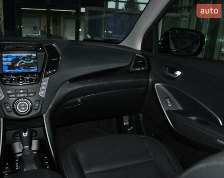 Чорний Хендай Санта Фе, об'ємом двигуна 2.2 л та пробігом 168 тис. км за 18600 $, фото 22 на Automoto.ua