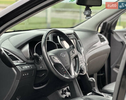 Черный Хендай Санта Фе, объемом двигателя 2.2 л и пробегом 204 тыс. км за 20700 $, фото 22 на Automoto.ua