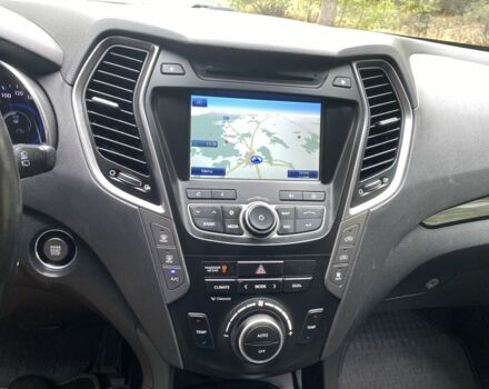 Черный Хендай Санта Фе, объемом двигателя 2.2 л и пробегом 217 тыс. км за 15900 $, фото 9 на Automoto.ua