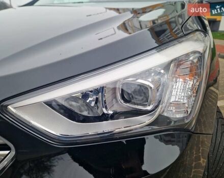 Черный Хендай Санта Фе, объемом двигателя 2.2 л и пробегом 94 тыс. км за 20300 $, фото 16 на Automoto.ua