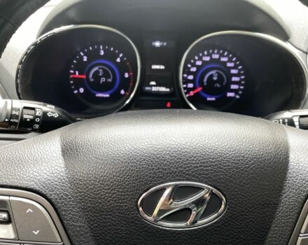 Черный Хендай Санта Фе, объемом двигателя 2.2 л и пробегом 217 тыс. км за 15900 $, фото 8 на Automoto.ua