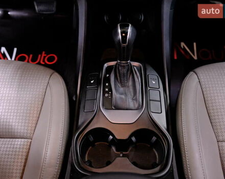 Черный Хендай Санта Фе, объемом двигателя 3.34 л и пробегом 164 тыс. км за 12900 $, фото 17 на Automoto.ua