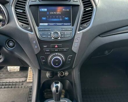 Черный Хендай Санта Фе, объемом двигателя 2.2 л и пробегом 182 тыс. км за 19000 $, фото 15 на Automoto.ua