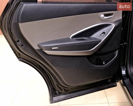 Черный Хендай Санта Фе, объемом двигателя 3.34 л и пробегом 164 тыс. км за 12900 $, фото 31 на Automoto.ua