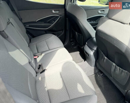 Чорний Хендай Санта Фе, об'ємом двигуна 2.36 л та пробігом 134 тис. км за 13599 $, фото 9 на Automoto.ua