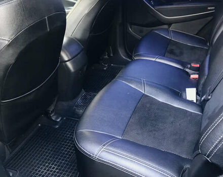 Черный Хендай Санта Фе, объемом двигателя 2.2 л и пробегом 225 тыс. км за 17000 $, фото 5 на Automoto.ua