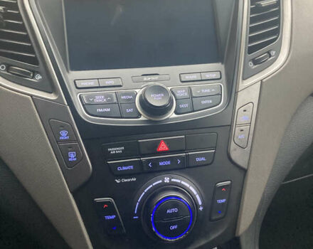 Черный Хендай Санта Фе, объемом двигателя 2.36 л и пробегом 178 тыс. км за 14200 $, фото 11 на Automoto.ua